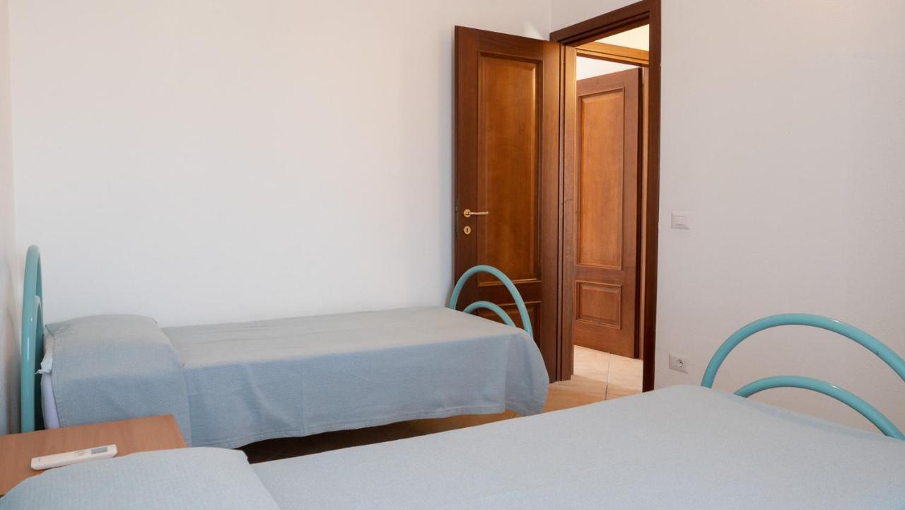 Casa Vacanza La Suaredda San Teodoro  Eksteriør billede