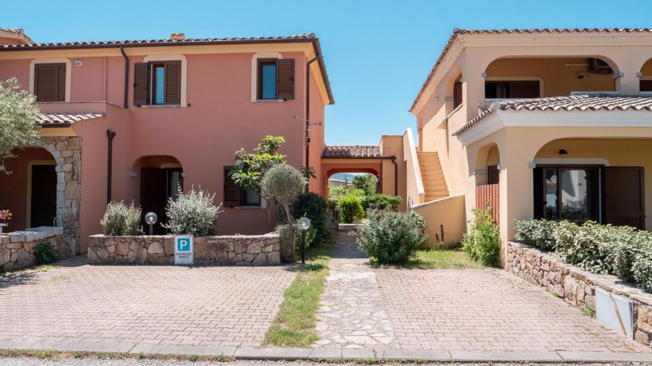 Casa Vacanza La Suaredda San Teodoro  Eksteriør billede