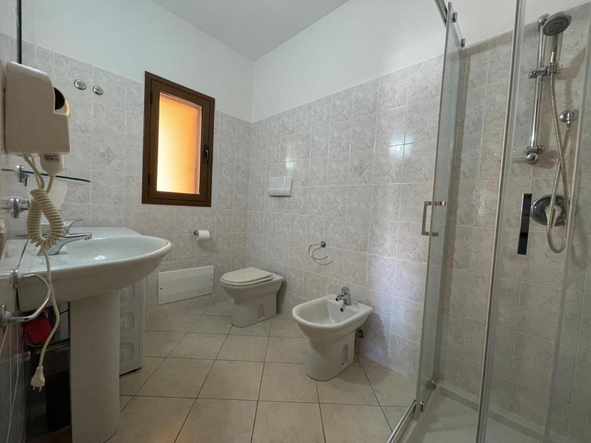 Casa Vacanza La Suaredda San Teodoro  Eksteriør billede